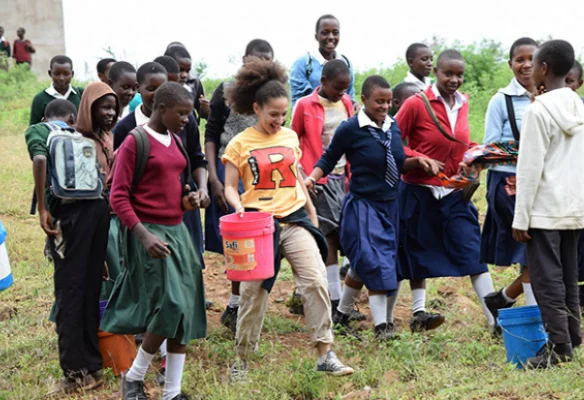 student_service_tanzania_resize_72dpi_crop.jpg