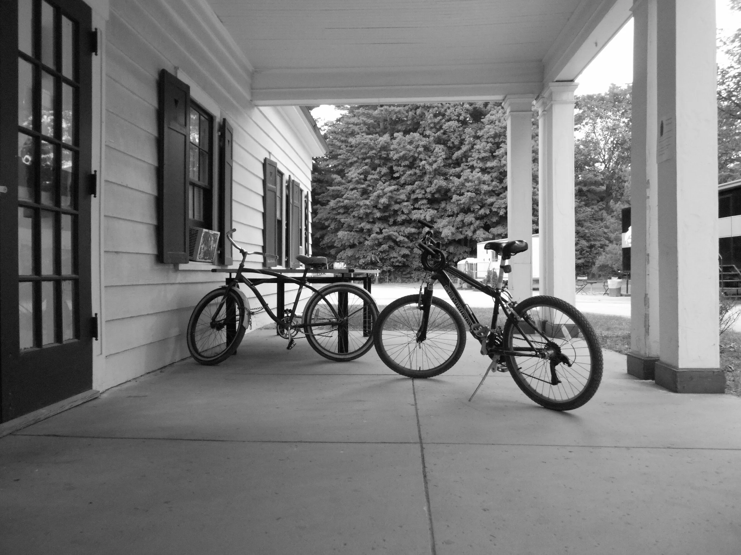 Las Bicicletas/The Bicycles