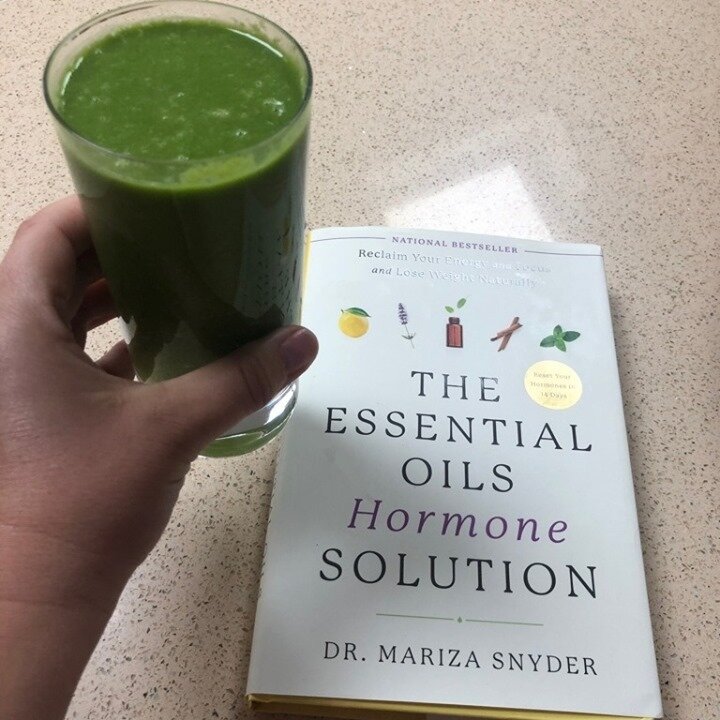 Do you like green smoothies? I love them and I know that I have started the day well if it involves raw spinach!⠀⠀⠀⠀⠀⠀⠀⠀⠀
⠀⠀⠀⠀⠀⠀⠀⠀⠀
There are oodles of recipes in this fantastic book by @drmariza - give it a whirl. ⠀⠀⠀⠀⠀⠀⠀⠀⠀
⠀⠀⠀⠀⠀⠀⠀⠀⠀
Want to learn h
