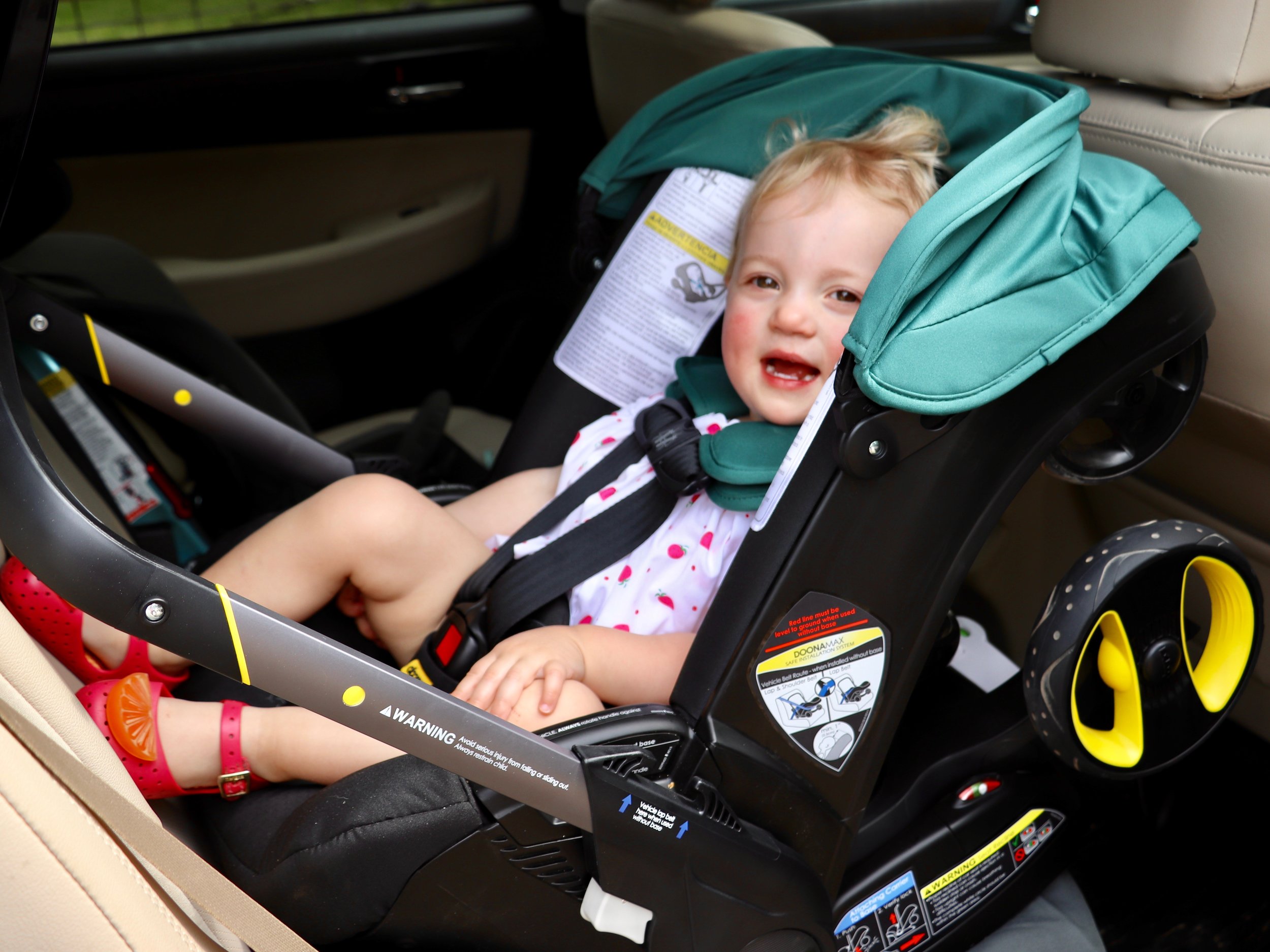 renting child restraint systems for airplane