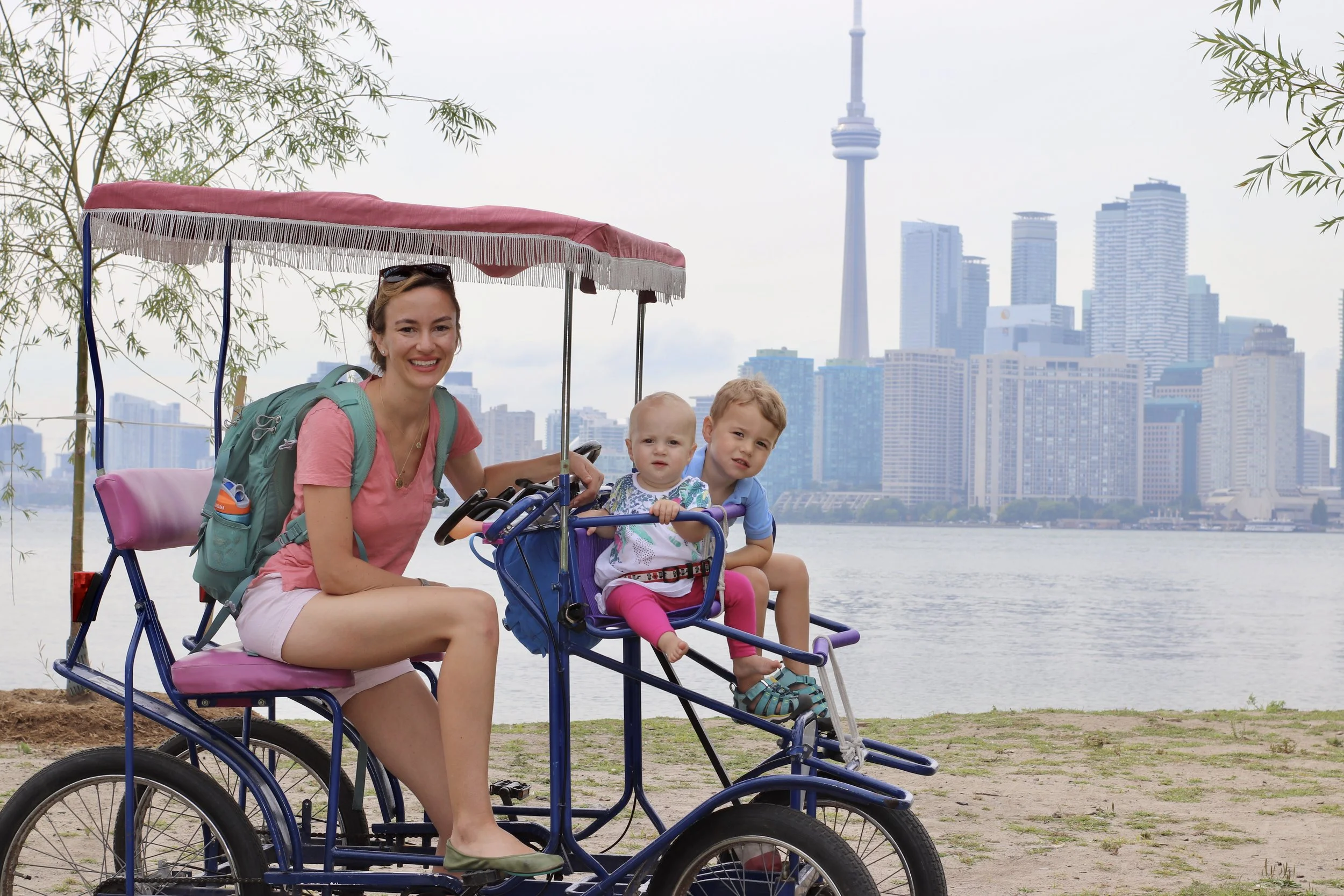 Not a Green Screen: The skyline backdrops on Toronto’s Centre Island are hard to beat.