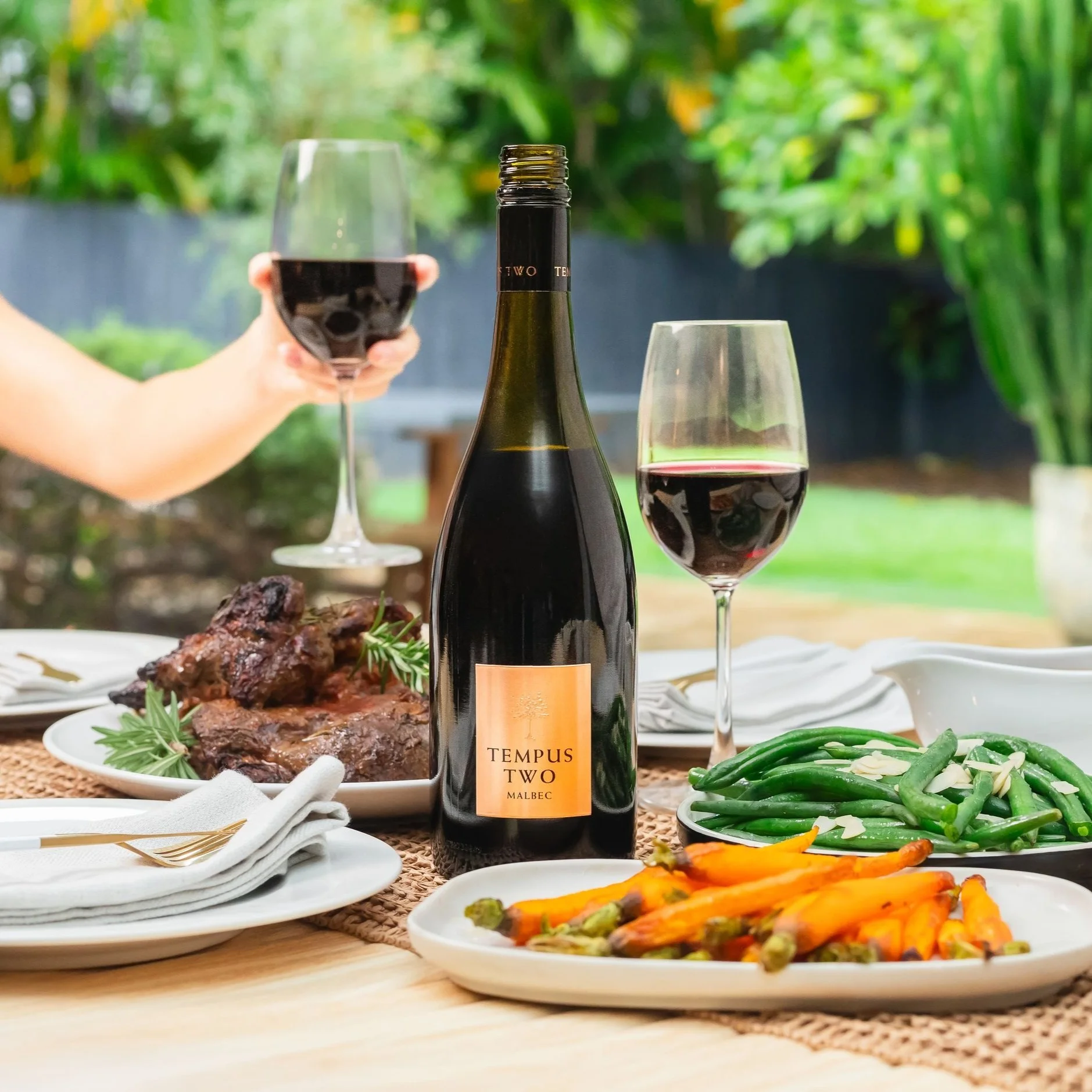 beverage-lifestyle-marketing-photo-outdoor.jpg
