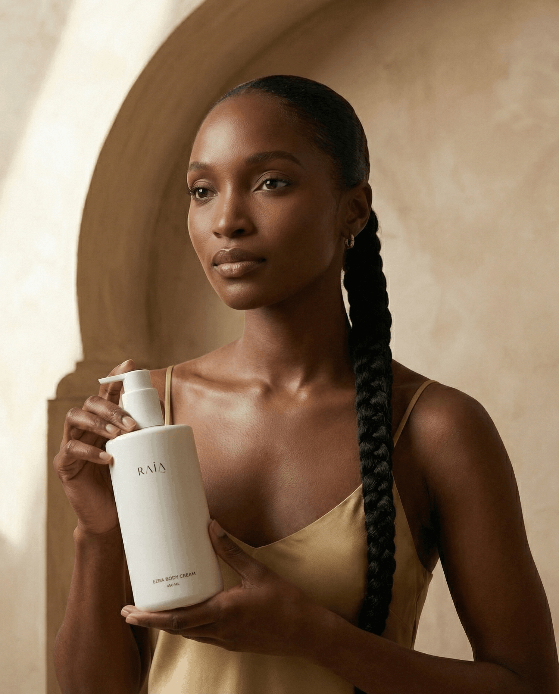 raia-ezra-body-cream-woman-skincare.png