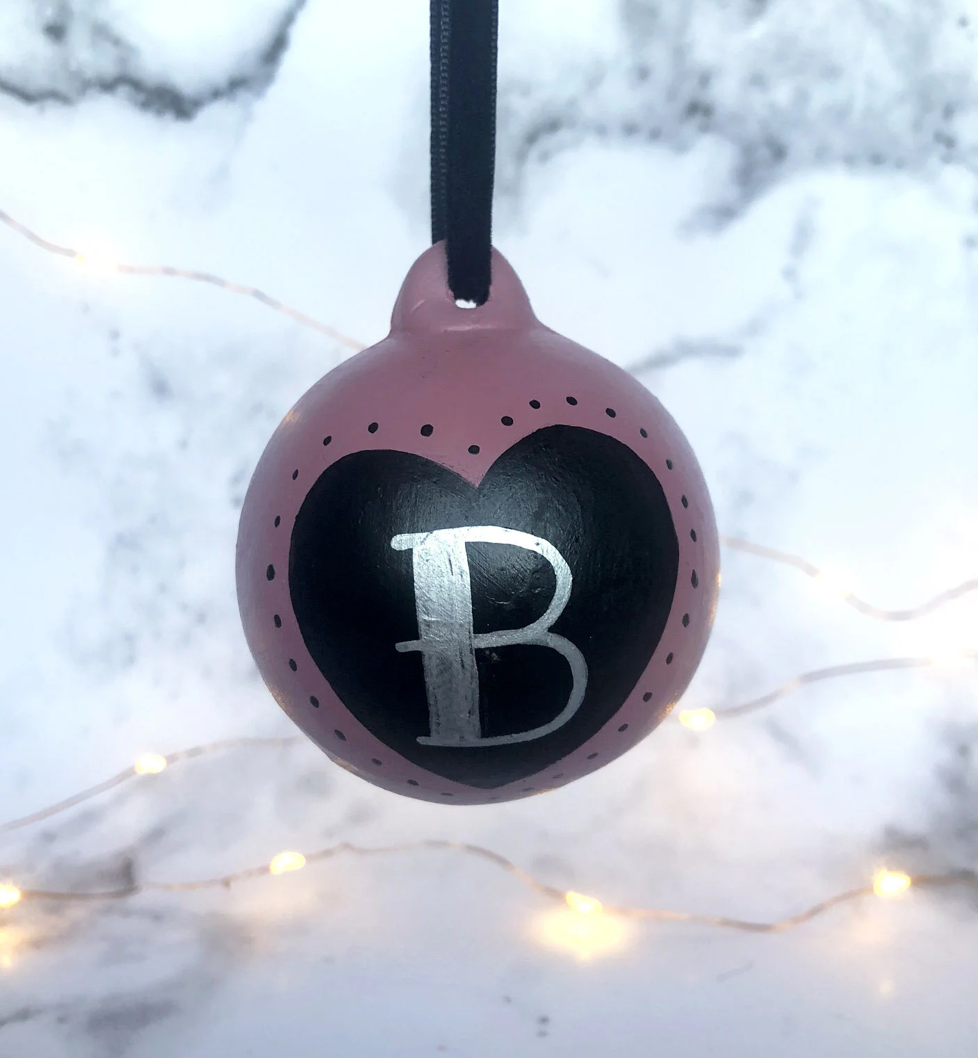 Christmas_Personalised_Heart_Bauble_06.jpg