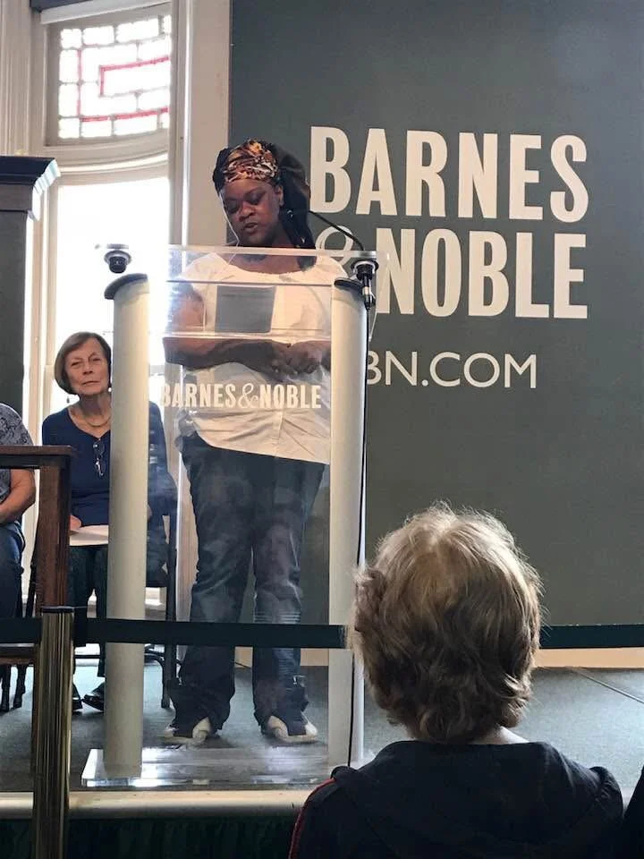 Erica reads at BN for PW for PSFU.JPG