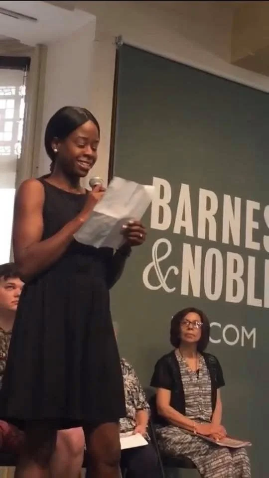 chizzy reads at BN for PW for PSFU.JPG