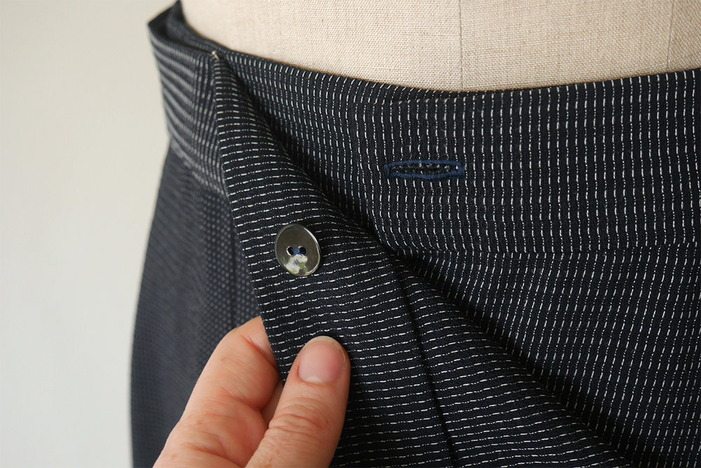 flint front open button.jpg