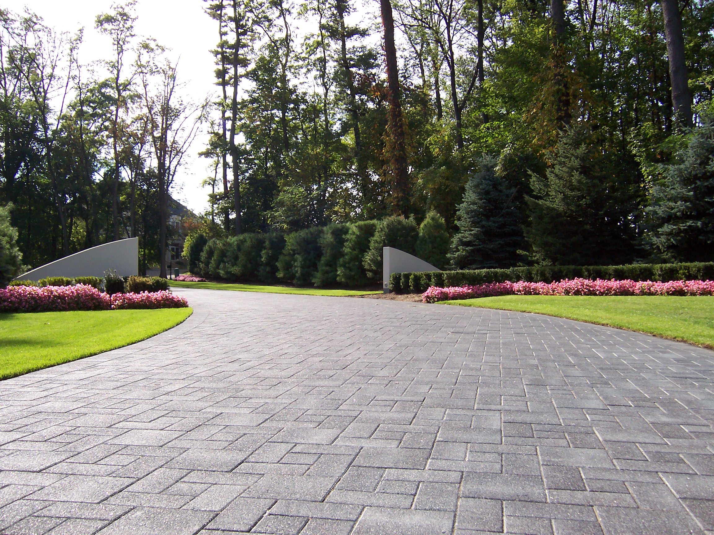 West Bloomfield Township MI driveway pavers