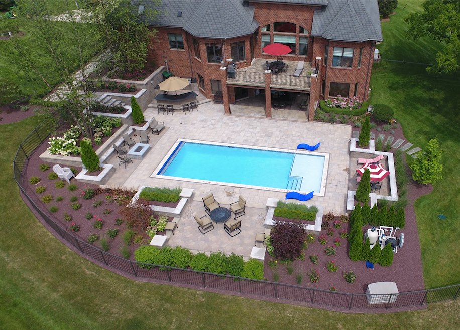 Landscape design with patio pavers and bluestone in Grosse Pointe Farms, MI