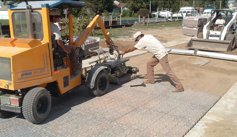 Driveway pavers &amp; bluestone in Troy MI