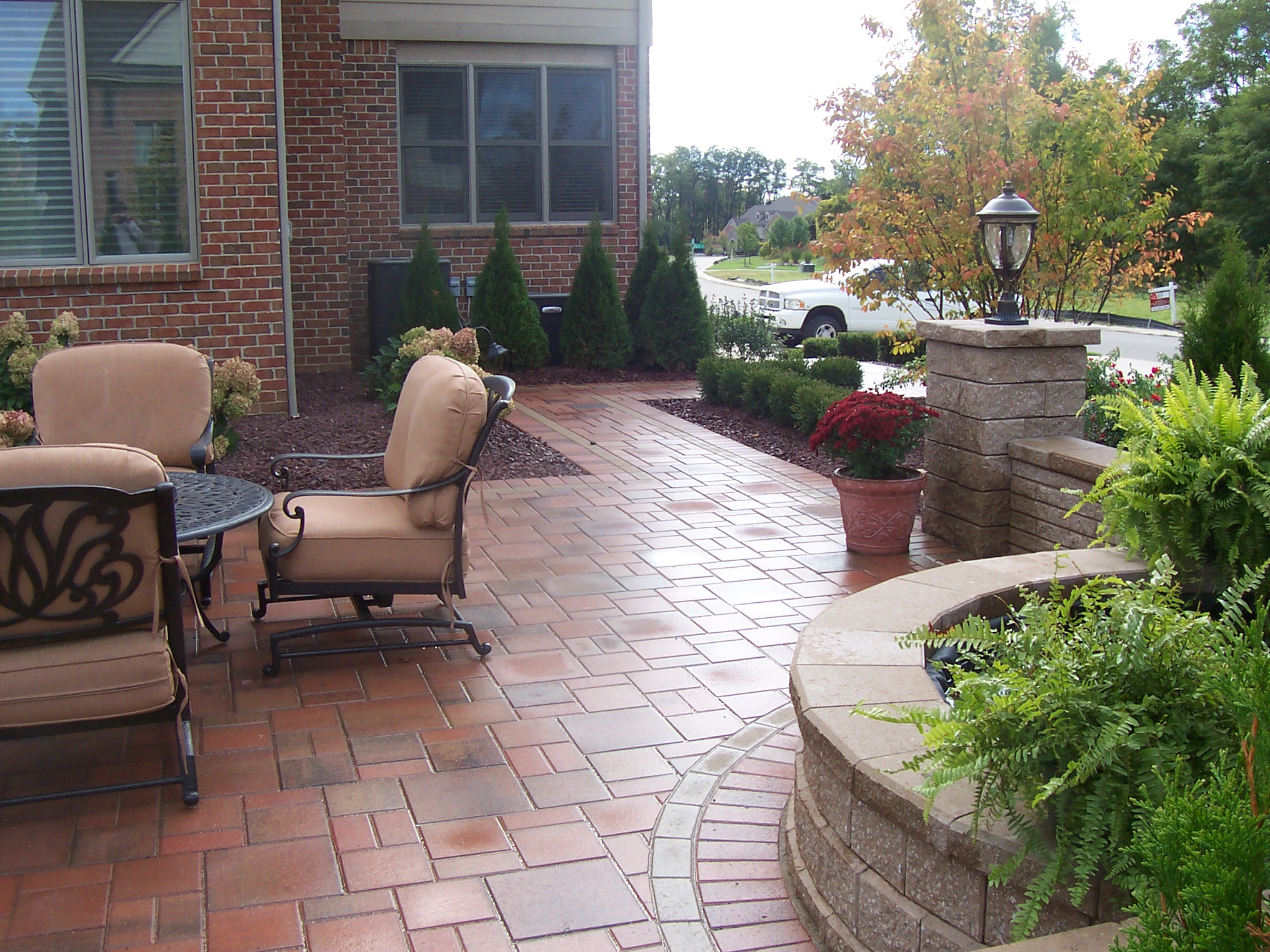 Landscapers near me in Birmingham & Commerce Twp, MI