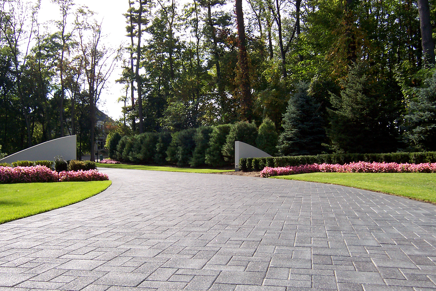 Macomb, MI top driveway pavers and paving stones