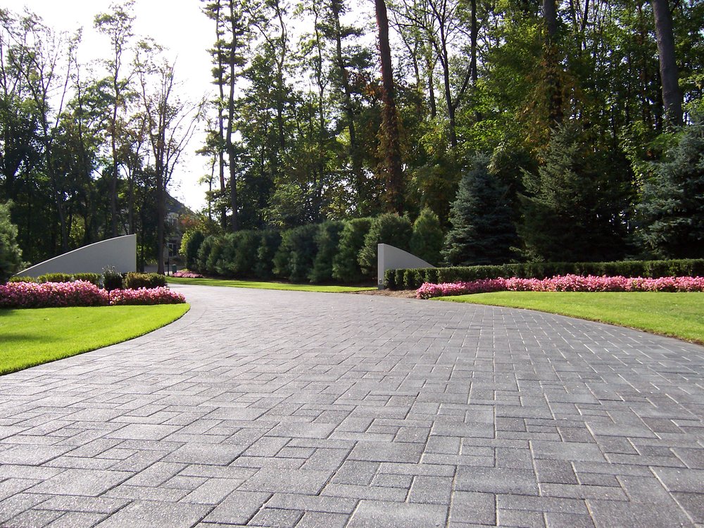 Why Interlocking Driveway Pavers Are, Best Patio Material For Cold Climate