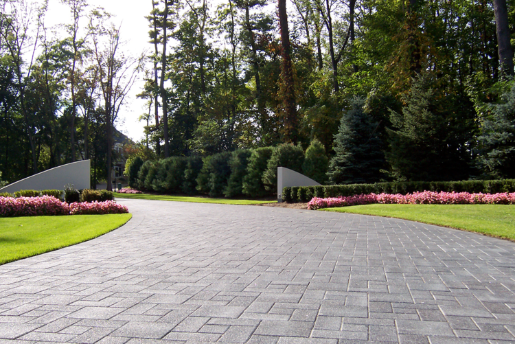 Top quality landscape lighting in Canton MI