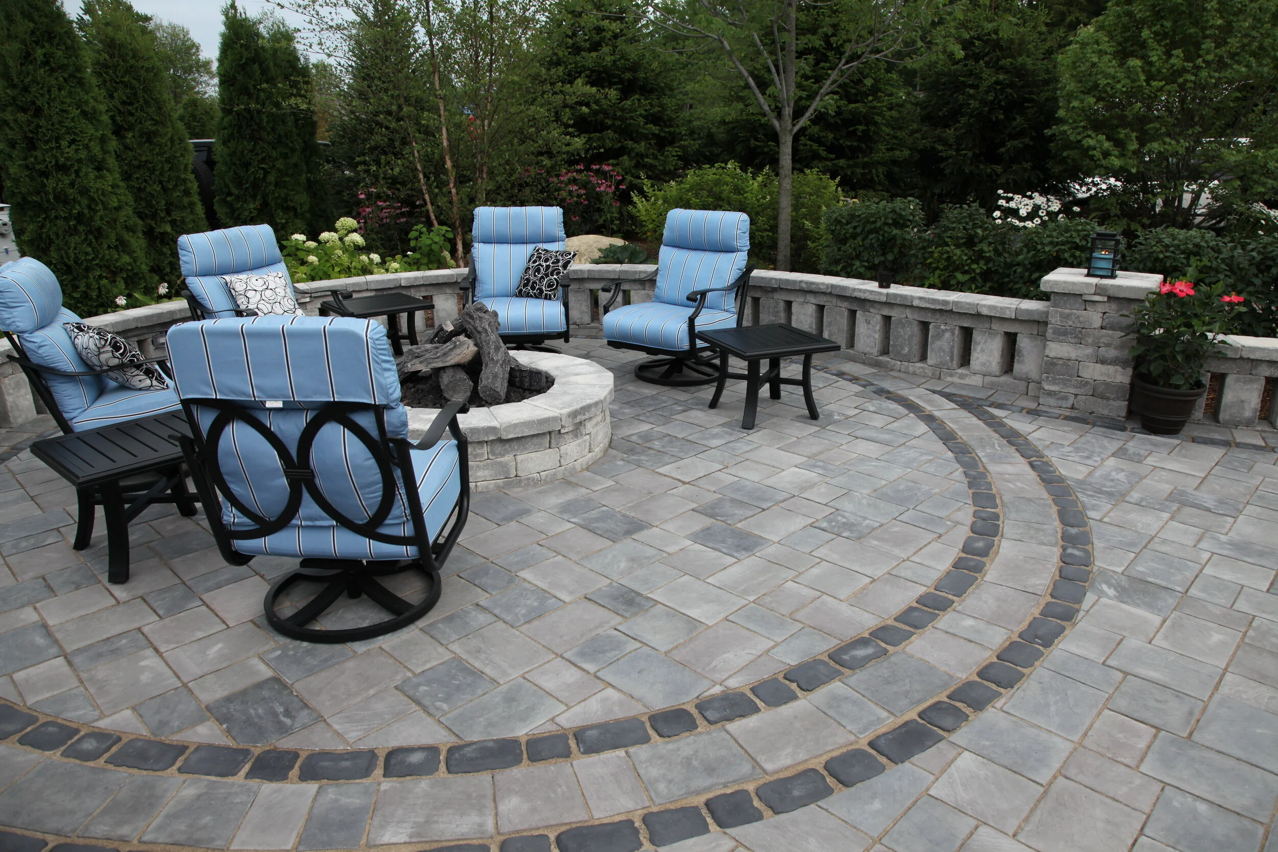 When Is the Right Time to Update Your Landscape Design in the Sterling Heights and Canton, MI, Areas?