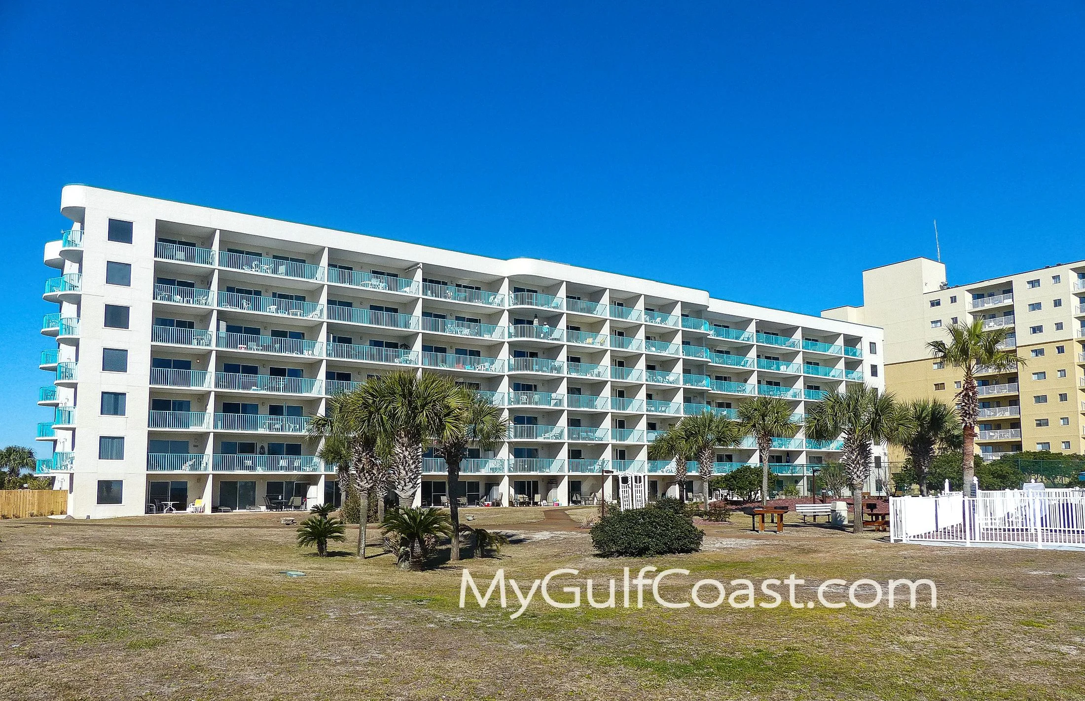 Gulf Shores Condos - 06.jpg