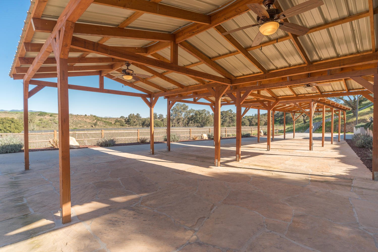 Cotton Wood Canyon-large-029-29-Cave Reception Area-1499x1000-72dpi.jpg