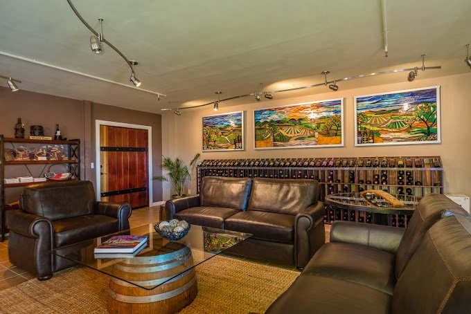 Cotton Wood Canyon-large-007-7-Tasting Room Lounge-1499x1000-72dpi.jpg