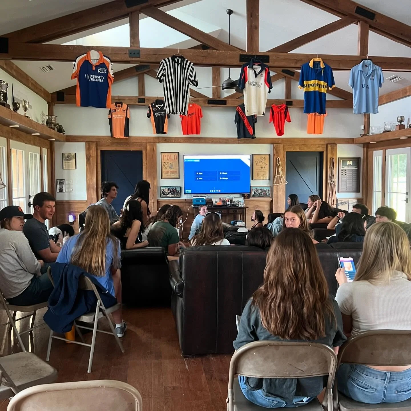 Kicked the school year off with our first club meeting! We are thrilled to see everyone again and to welcome new members. Thanks to our club presidents, Mackenzie and Nora G, for a fantastic introduction and getting things rolling this year! 

#livea