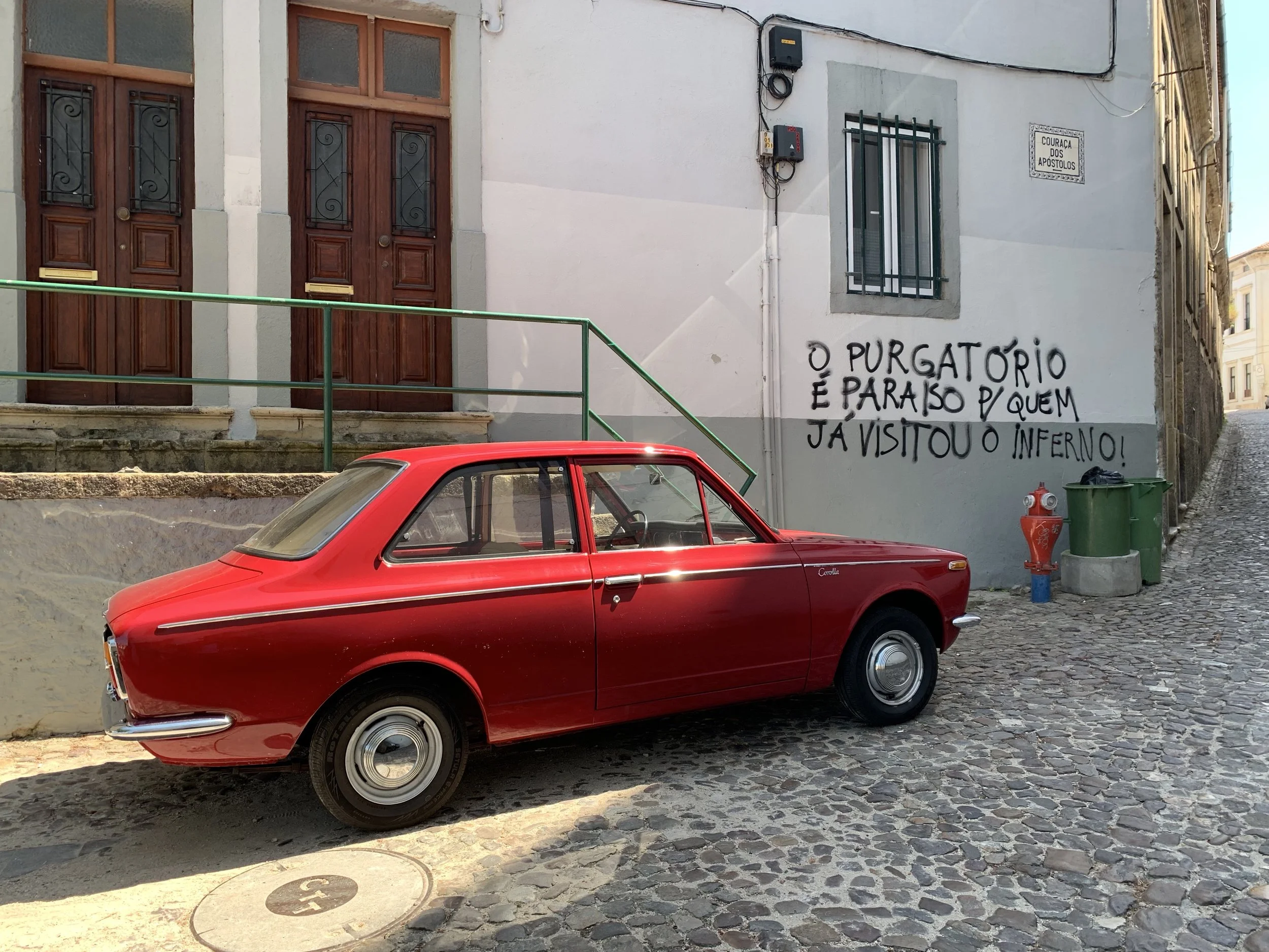 Lugar para repouso de cinzas e culto da memória pensado por Bienal de Arte de Coimbra