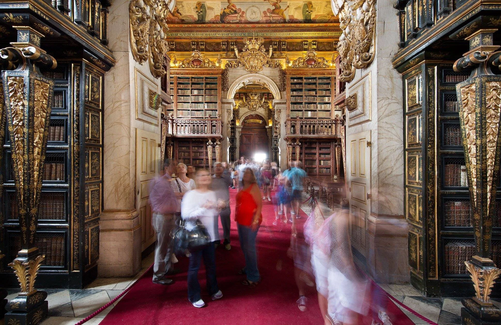 Queres ser guia na Universidade de Coimbra (Património Mundial)?Inscreve-te Já! 