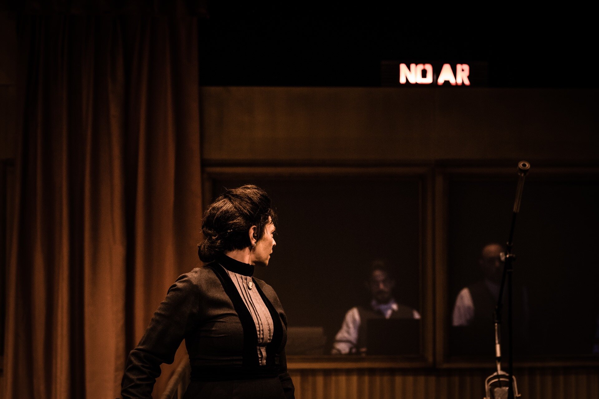 Escola da Noite e Teatrão retomam ensaios