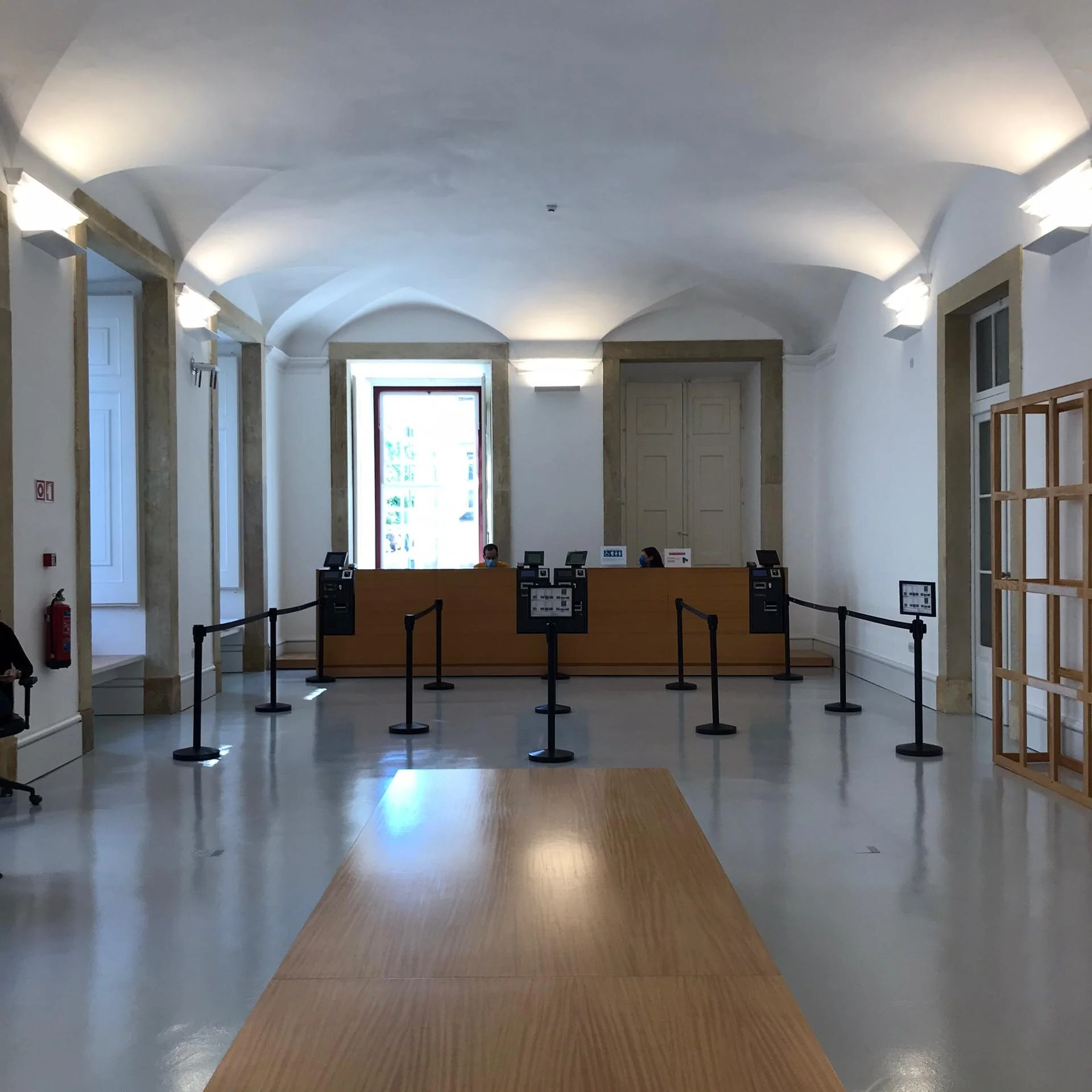 Universidade de Coimbra lança campanha para incentivar quebra brutal de visitas