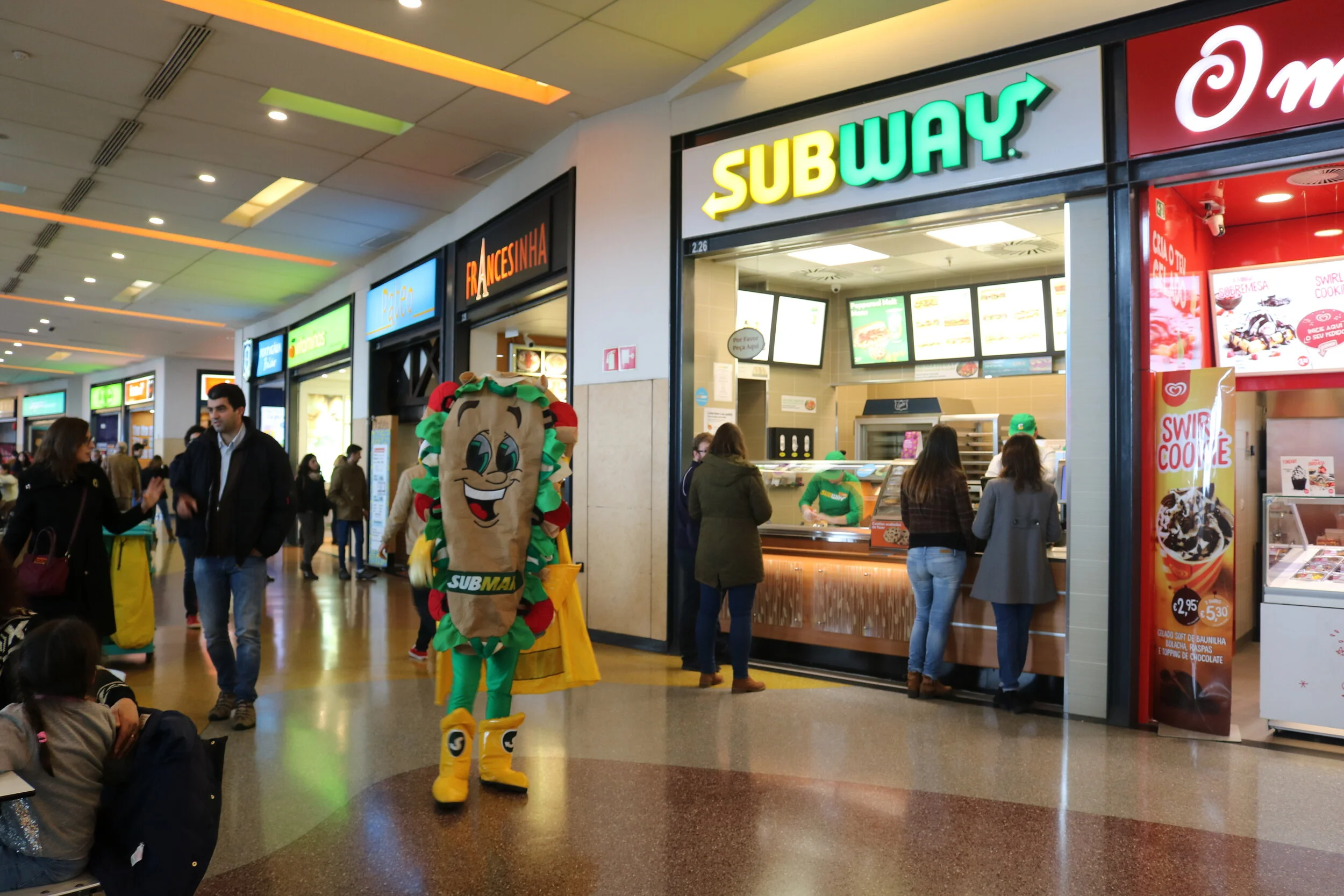 Subway® celebra aniversário do restaurante de Coimbra