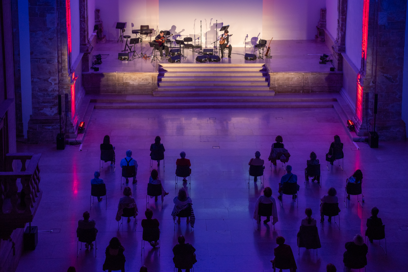 Tito Paris e Fado Hilário, Paulo Soares e Rui Poço, Catarina Moura, Celina da Piedade e muito mais no Festival Correntes de Um Só Rio em Coimbra 