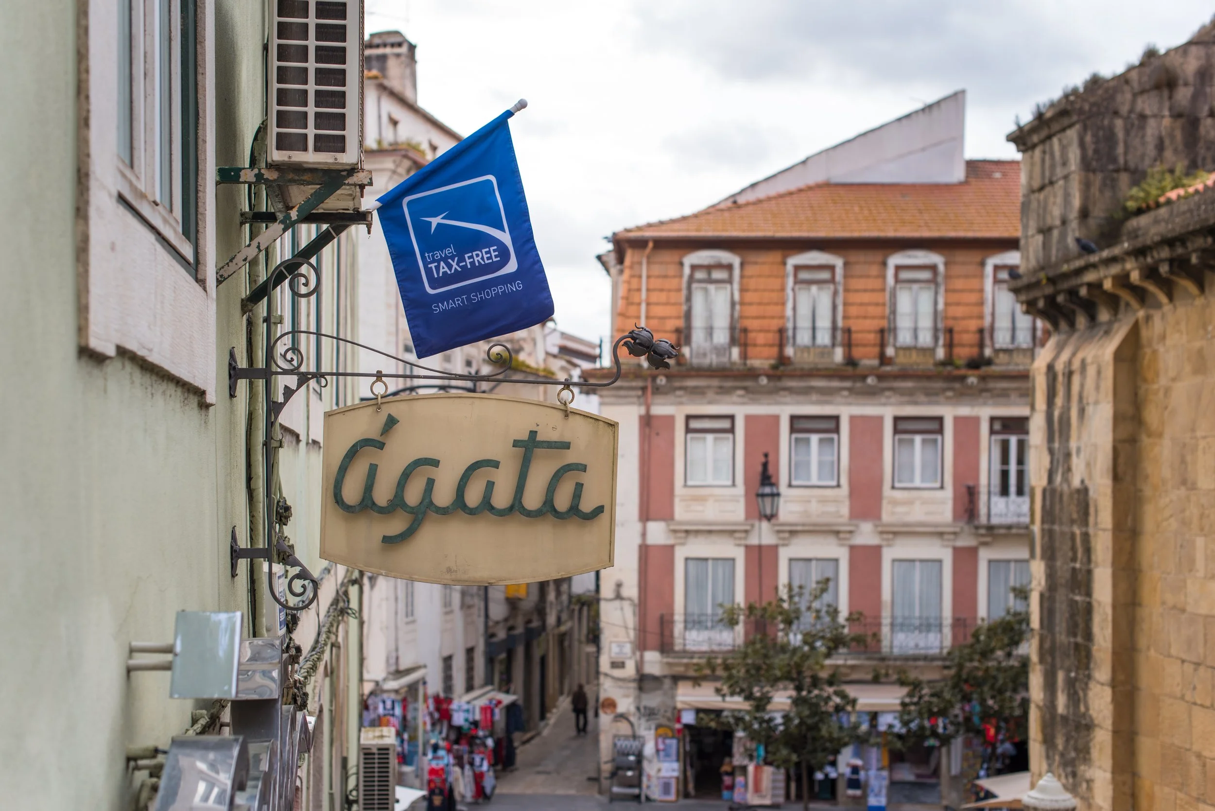Este sábado há Feira de Artesanato Urbano na Praça do Comércio 