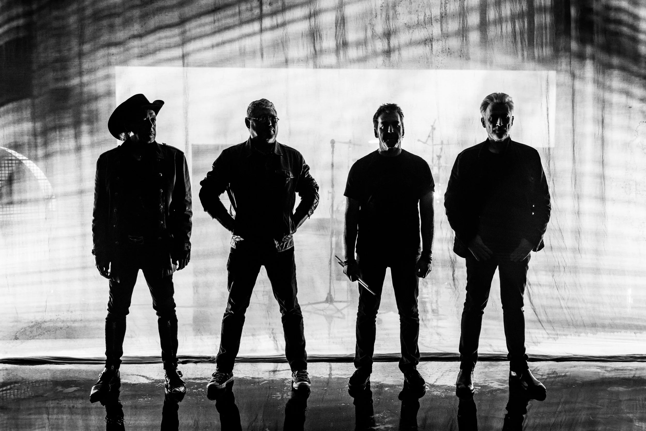 XUTOS &amp; PONTAPÉS APRESENTAM "CIRCO DE FERAS" EM COIMBRA!