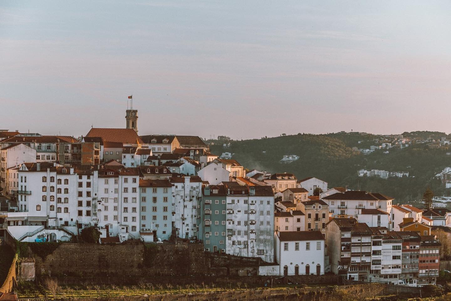 5 visitas guiadas ao patrim&oacute;nio que n&atilde;o podes perder durante o m&ecirc;s de maio em Coimbra!

A C&acirc;mara Municipal (CM) de Coimbra organiza, durante o m&ecirc;s de maio, cinco visitas guiadas ao patrim&oacute;nio edificado, natural 