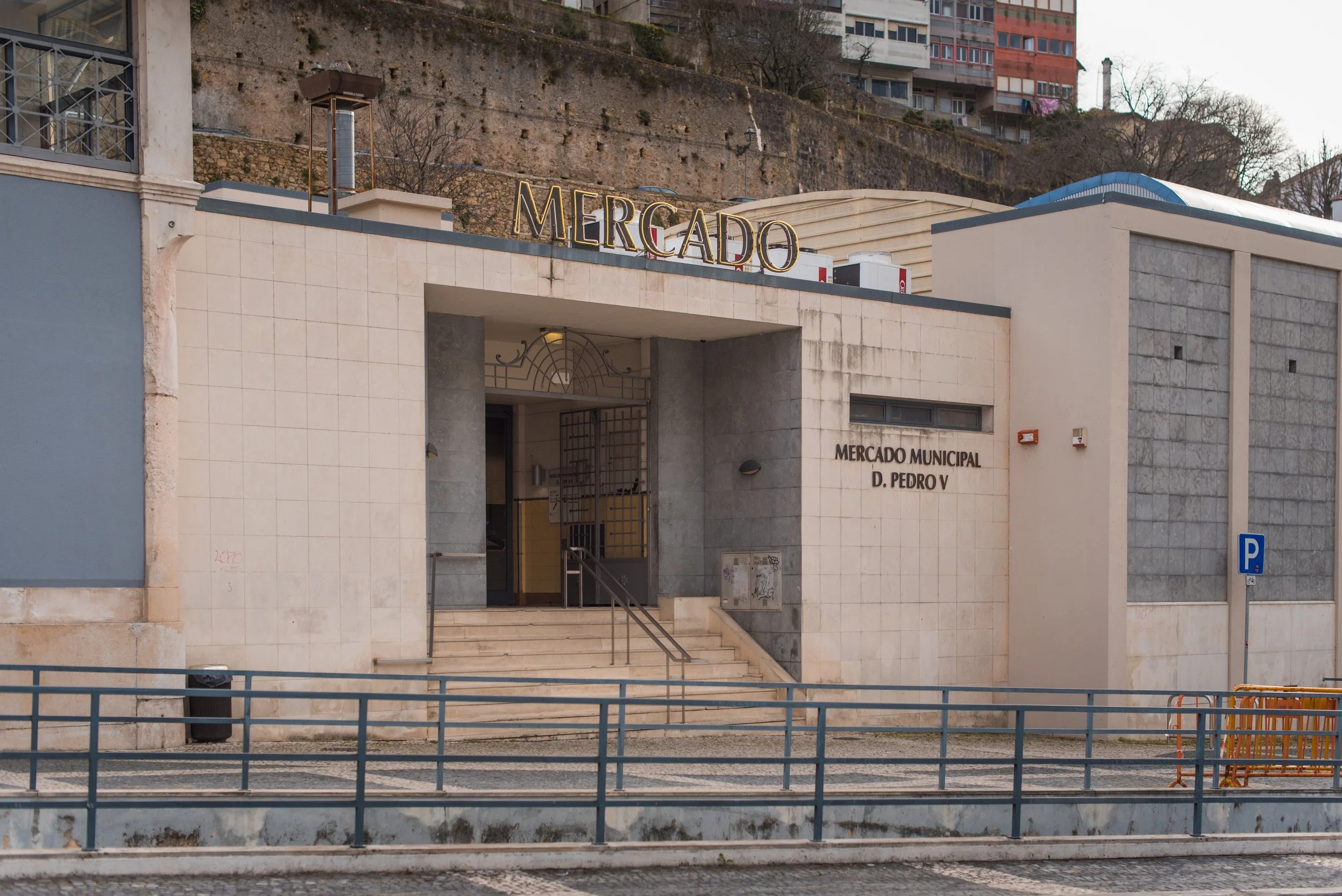 Conheça o Mercado Municipal D. Pedro V em Coimbra!