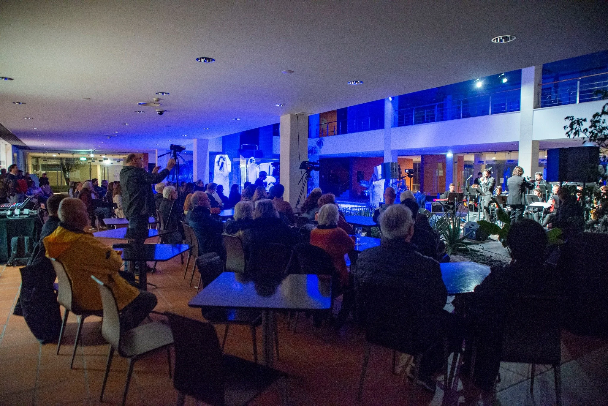 Café Concerto | After Movie com Orquestra de Jazz da Escola de Artes do CAE e KlasiKa