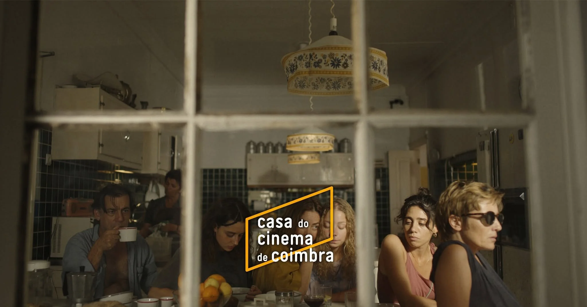 18 Buracos para o Paraíso (João Nuno Pinto; Drama, 108') | Casa do Cinema de Coimbra