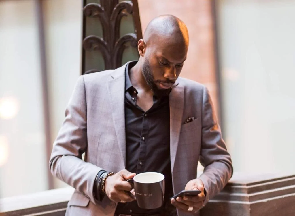 Jonas Diop, Animateur d'ALPHA VISION - coach et stratège d’affaire