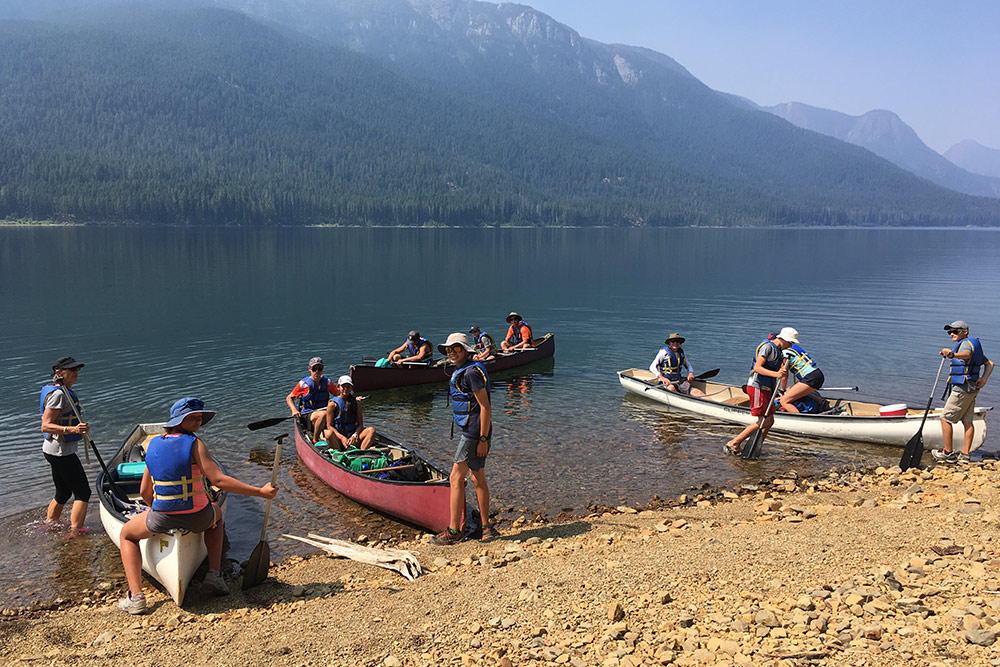 junior-race-team-canoe.jpg