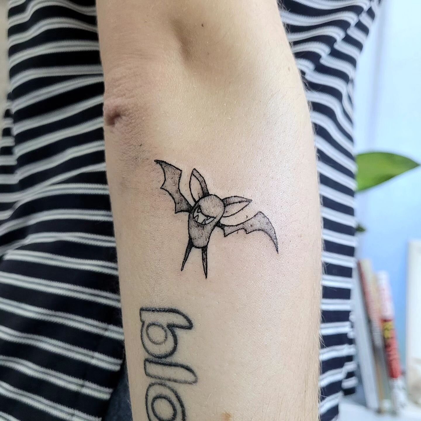 Lil man Zubat for @ash_pren, look how cute he is! 

Grab the pokemon flash while they're discounted! Designs repeatable!

@soulinnhousetattoo