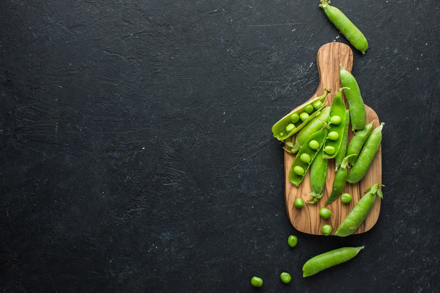 Peas-shutterstock_693993154.jpg