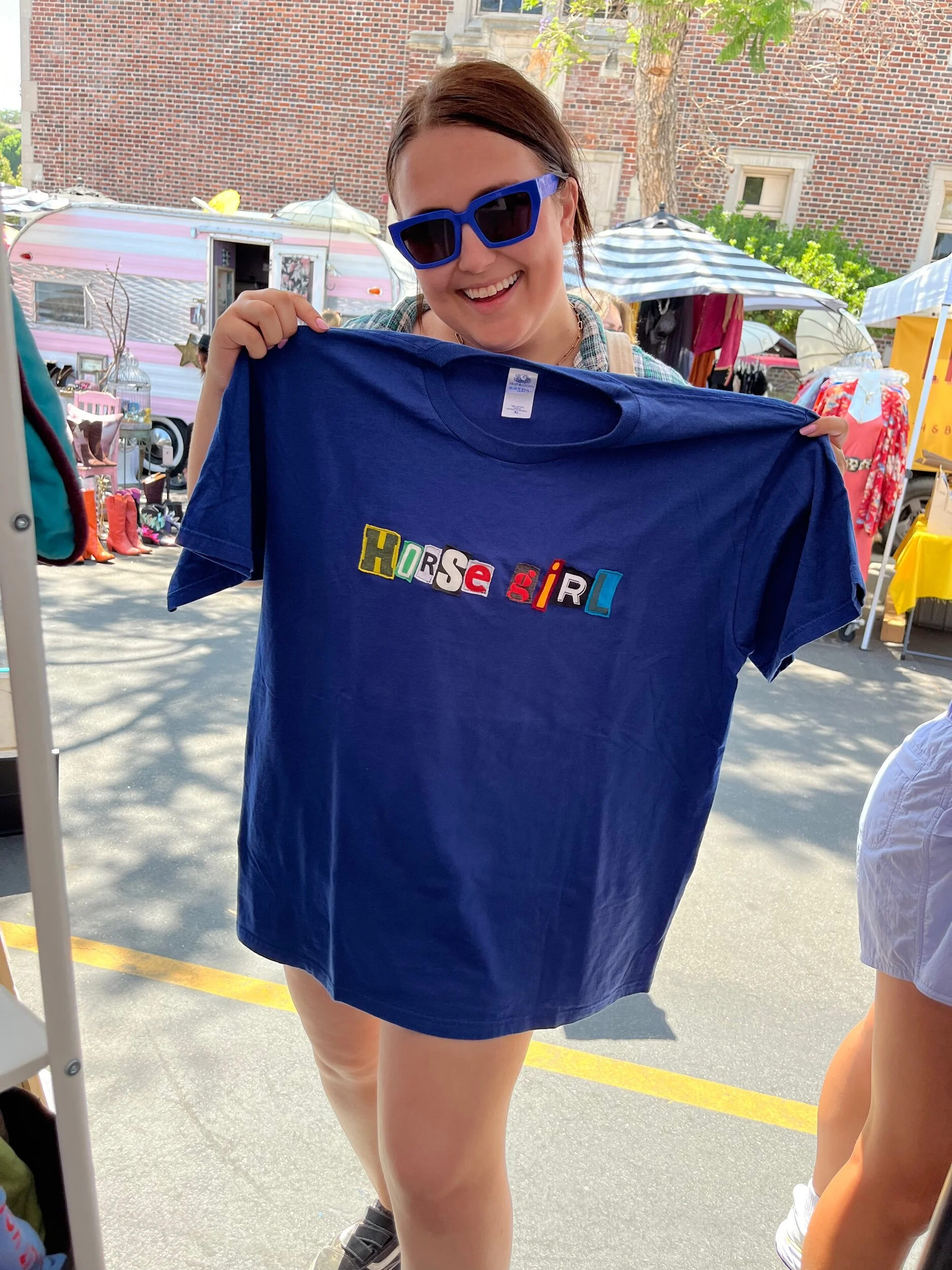 E6377F30-4BAA-4440-BB93-32BBEE7FA125