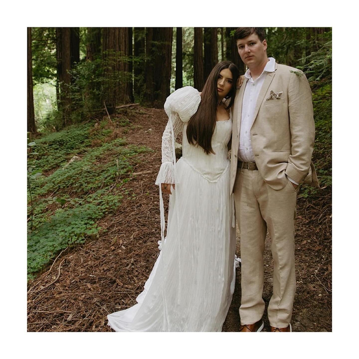 BRIDAL
&mdash;&mdash;&mdash;
LOVED working on this @shop_cinq dress for @carlybrookee ! Gorgeous fabric and construction. My fav thing about bridal is seeing everyone's different vibes and visions. 🫶🧵🪡✨
&mdash;&mdash;&mdash;
Disclaimer: bridal is 