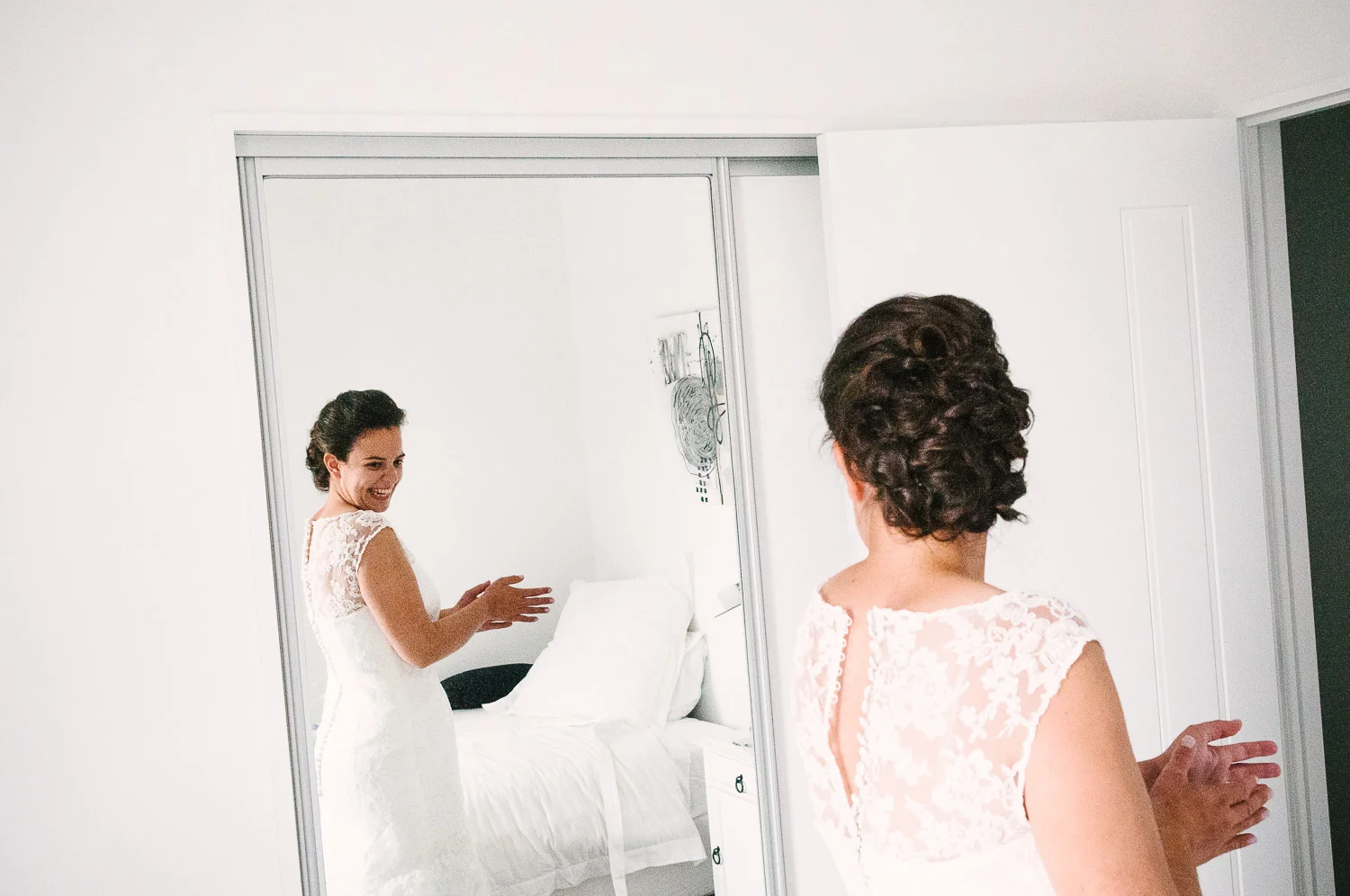 Jodie getting ready, wedding day