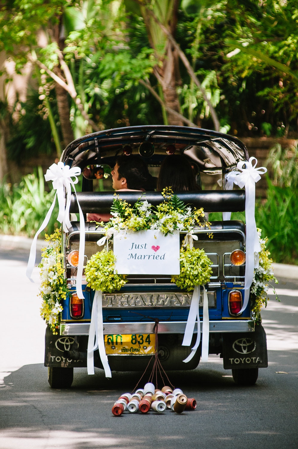 Four Seasons Resort Chiang Mai Wedding, tuk-tuk with Just Married sign.