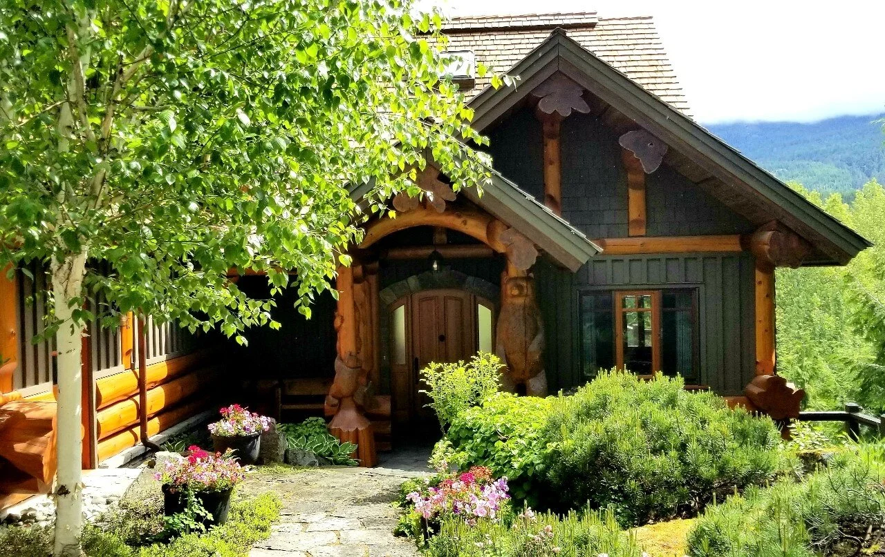 BearHouse lini.jpg