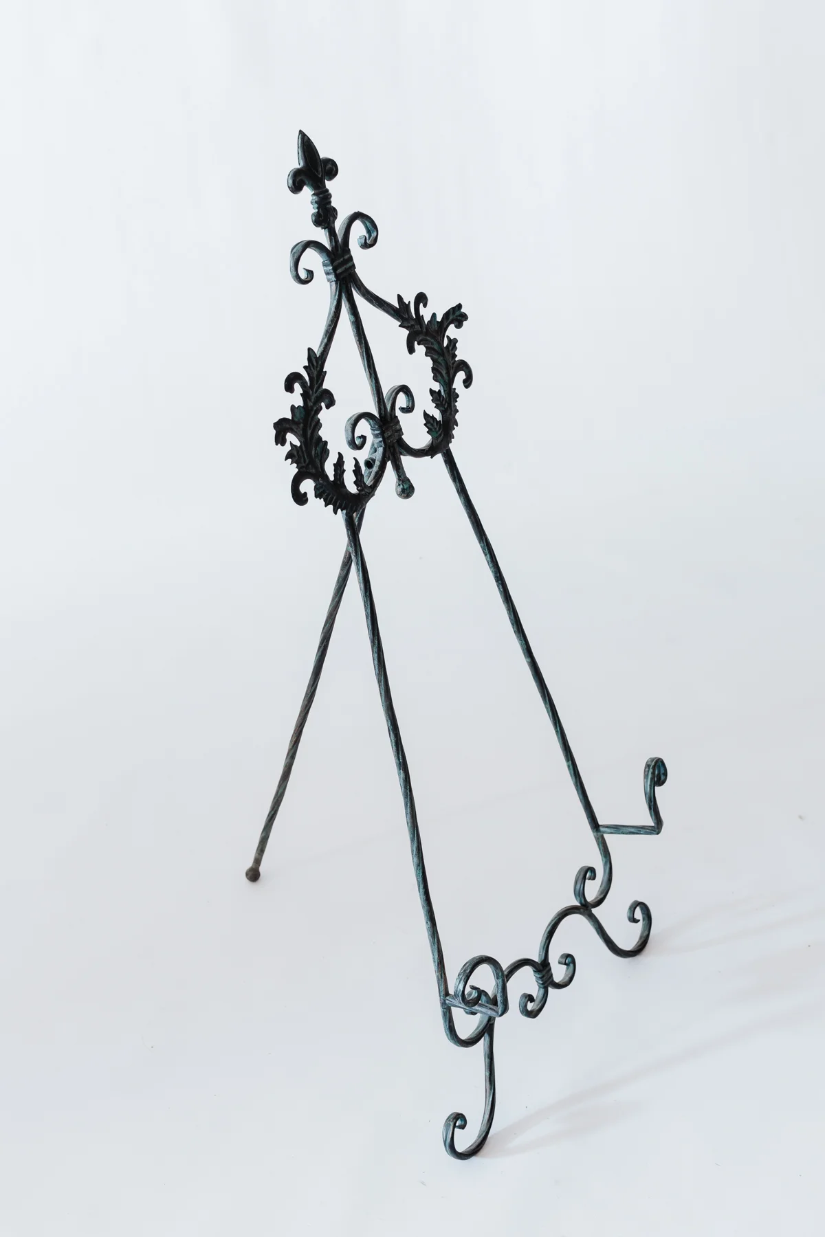 MINK METAL EASEL (Small)