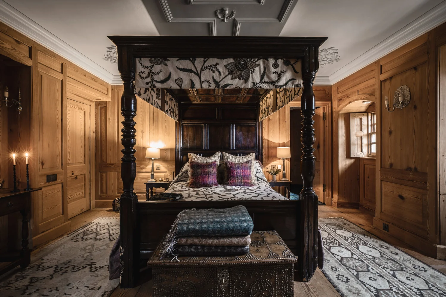 wormistone-bedroom.png