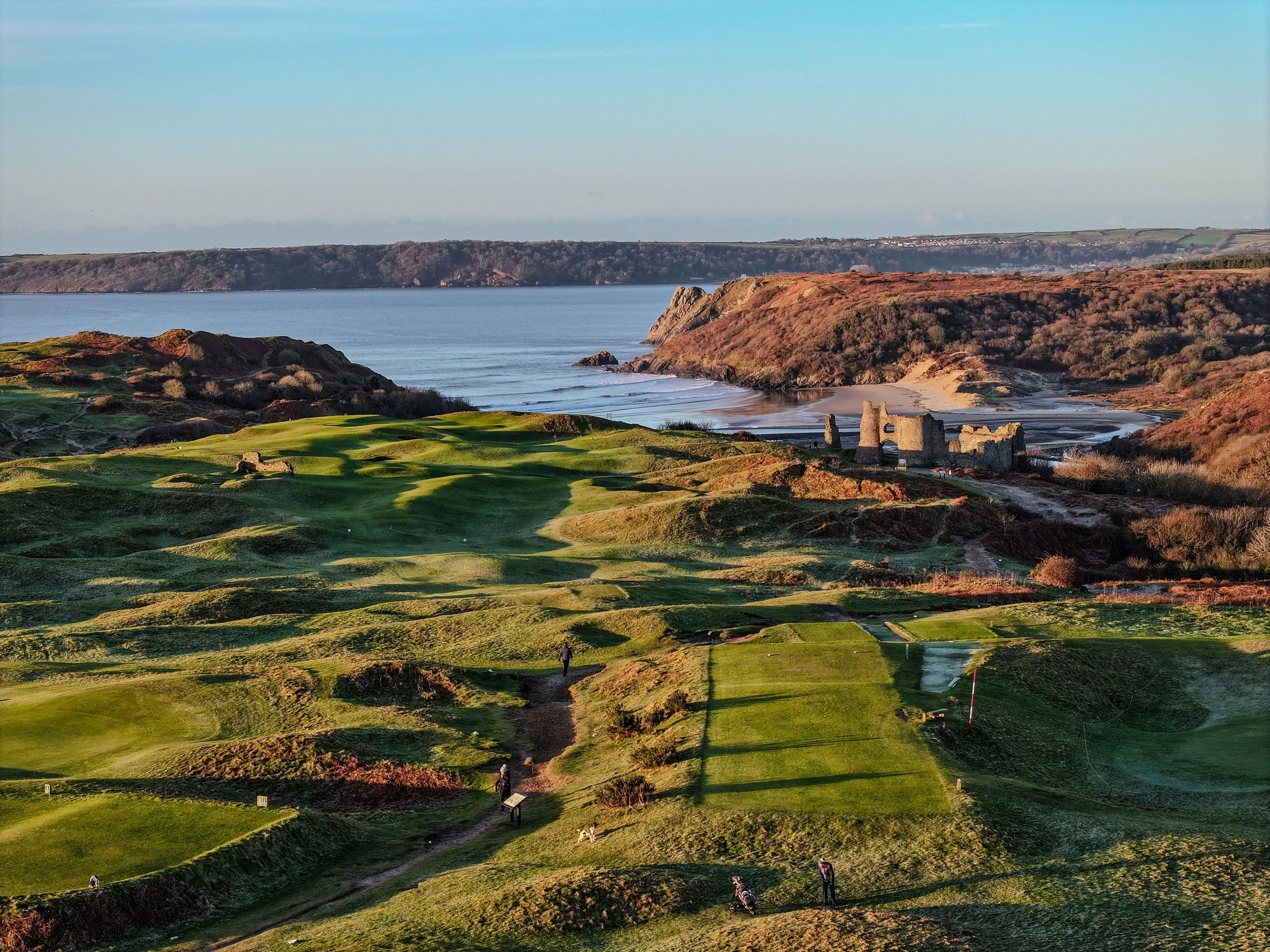 pennard-golf-club-wales-castle-view.jpg