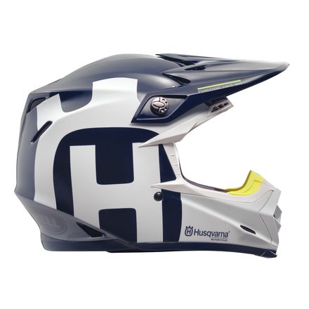 Moto-9 Helmet.jpg