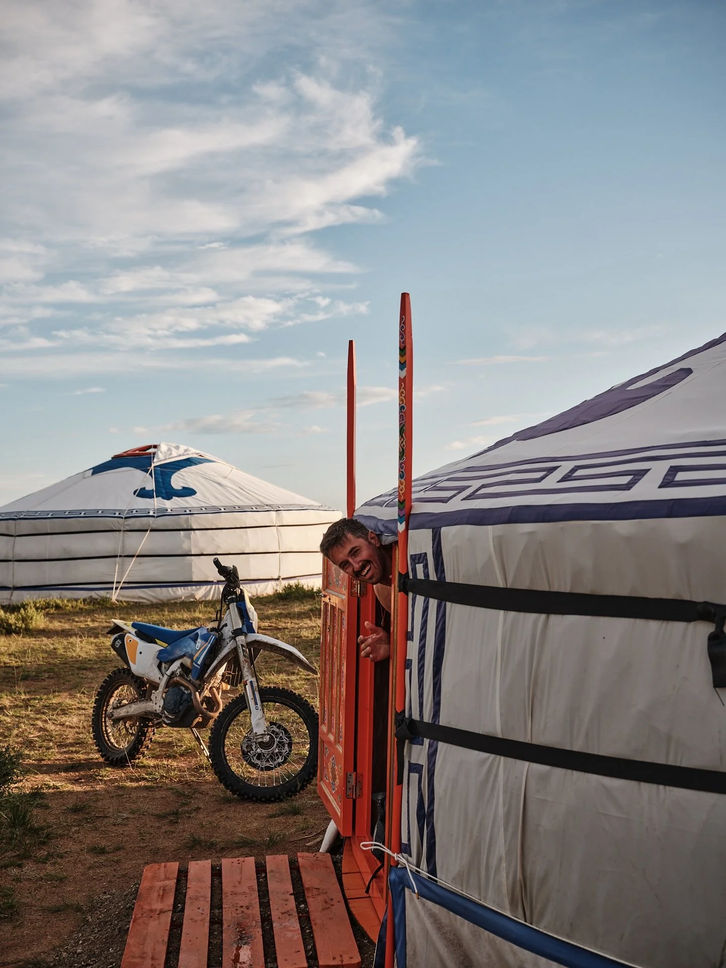 Magical @huskylodge_mongolia 🇲🇳 Did you know that all our tours are passing by this new gem? And even better - we are now offering a full week program staying at the lodge, you can find all details online at huskylodge.com (currently only two slots