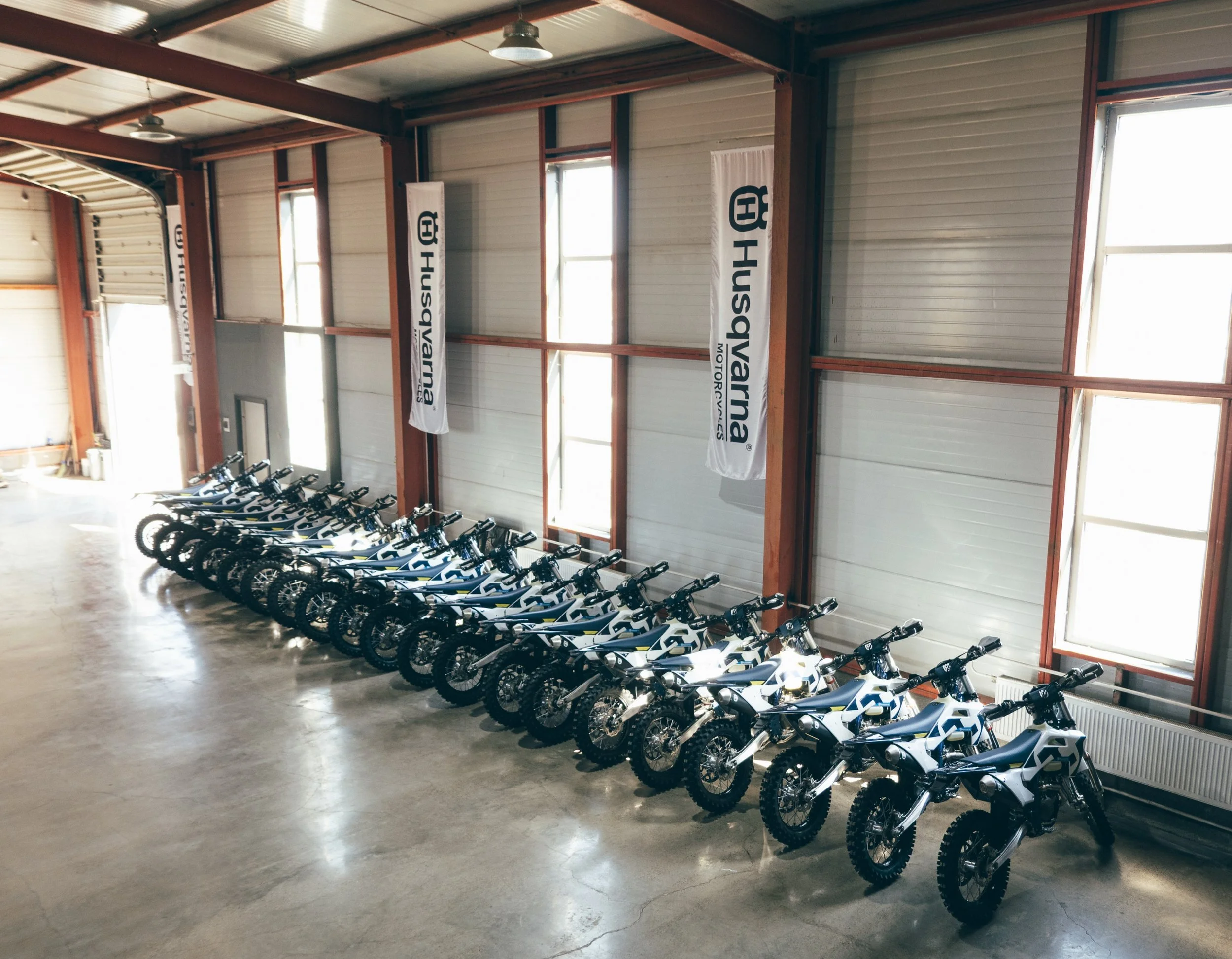 Greetings from our hangar! 🤘

These FE 450s were an absolute blast this season, and we are already counting down the days until the all-new 2027 lineup takes its place right here in just a couple of months. #onceinalifetime 🇲🇳

@husqvarna.motorcyc